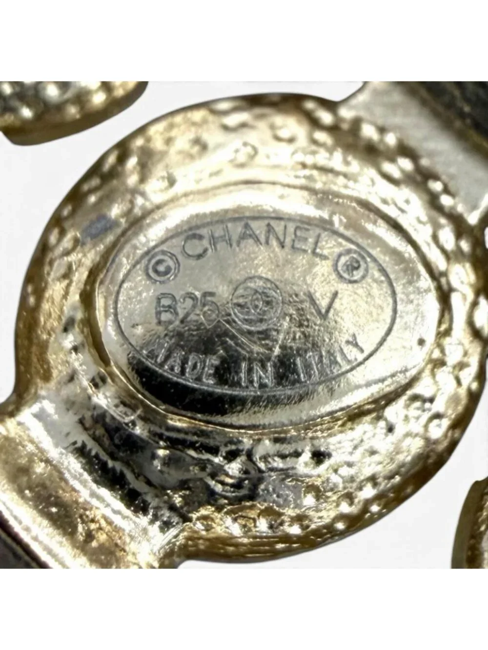 Chanel CC Logo Faux Pearl Brooch White Gold